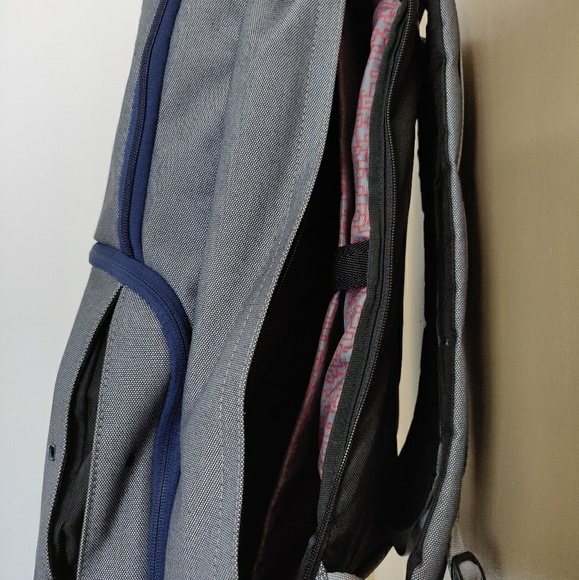 Shrine duality daypack backpack - Picture 8 of 8